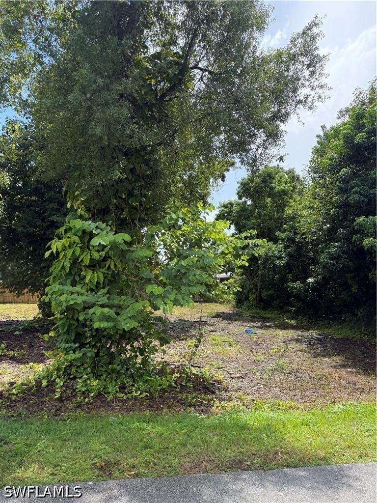 559 Sacramento St., North Fort Myers, FL 33903