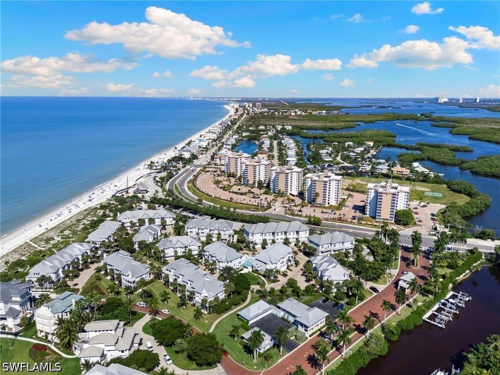 105 Barefoot Cir. #24, Bonita Springs, FL 34134