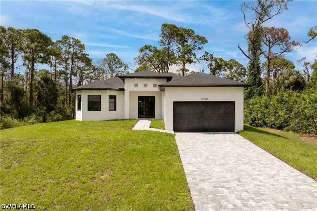 12086 Chamberlain Blvd., Port Charlotte, FL 33953