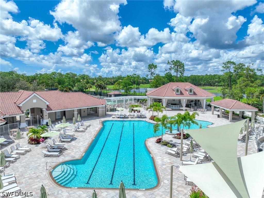 8239 Parkstone Pl. #304, Naples, FL 34120
