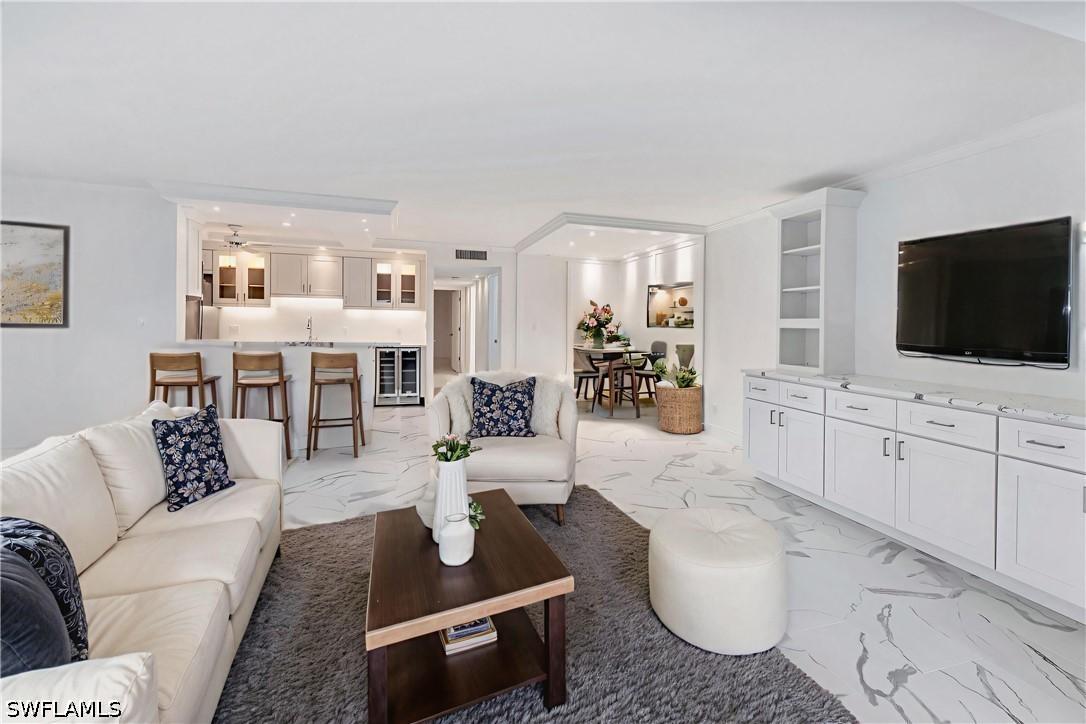 222 Harbour Dr. #114, Naples, FL 34103