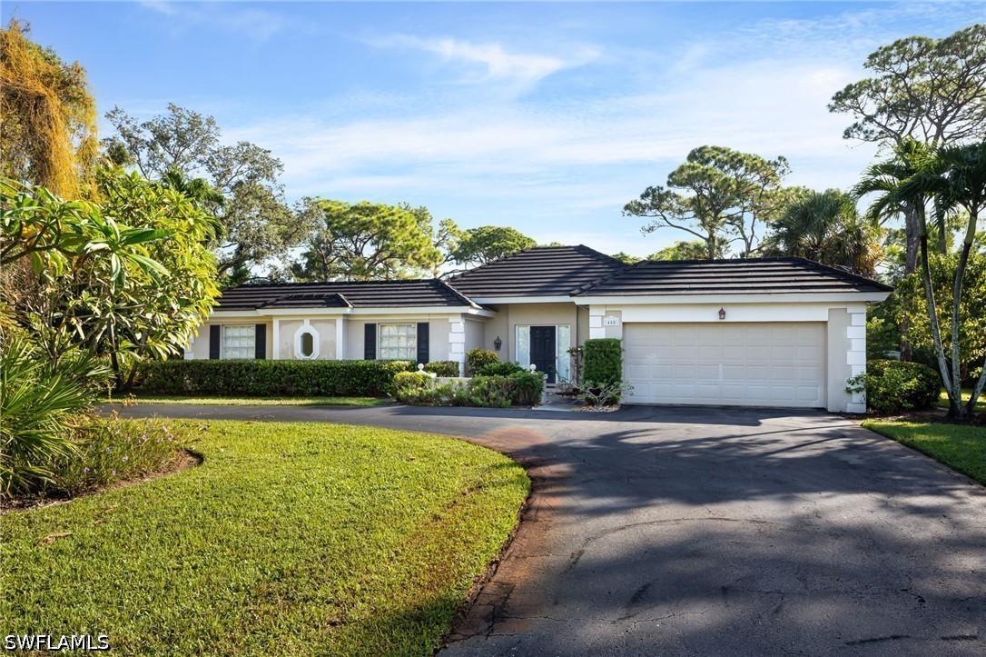 458 Ridge Dr., Naples, FL 34108