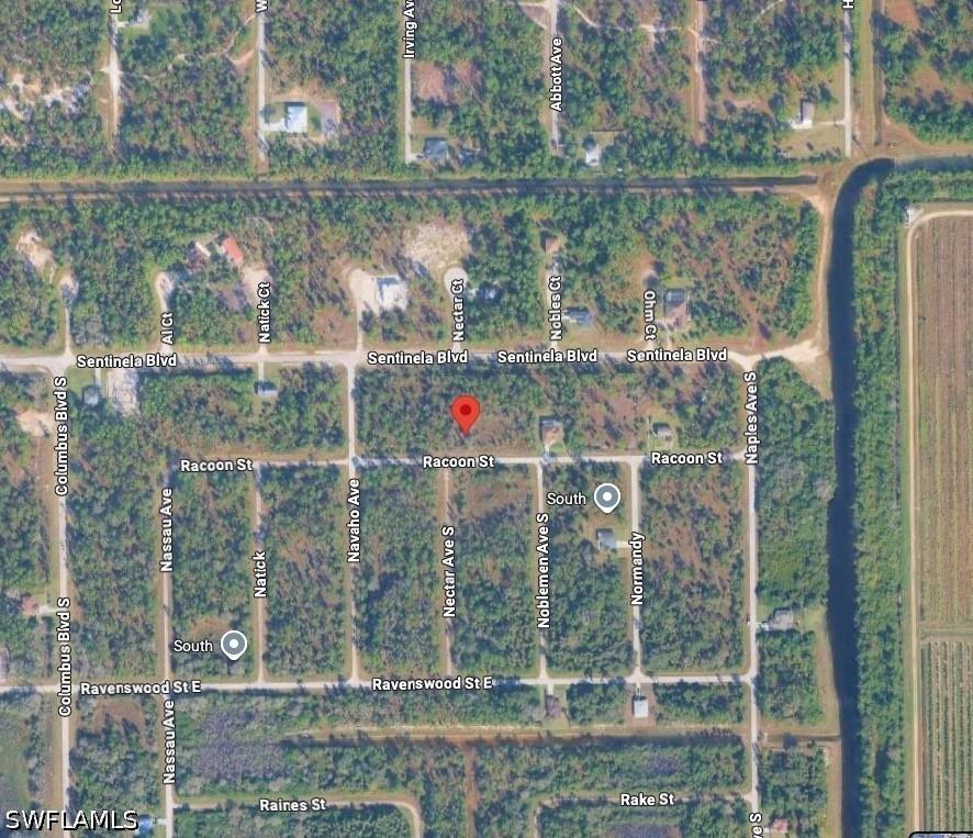 1229 Racoon St., Lehigh Acres, FL 33974