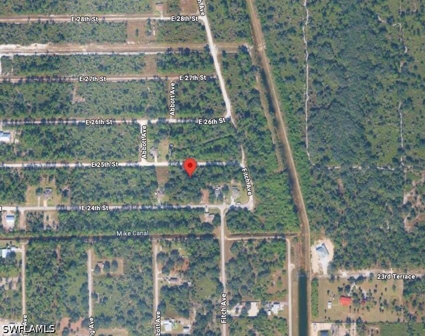 4242 E 25th St., Alva, FL 33920