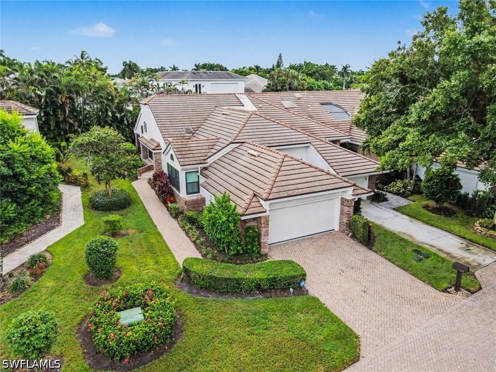 579 Park Shore Dr. #I1, Naples, FL 34103