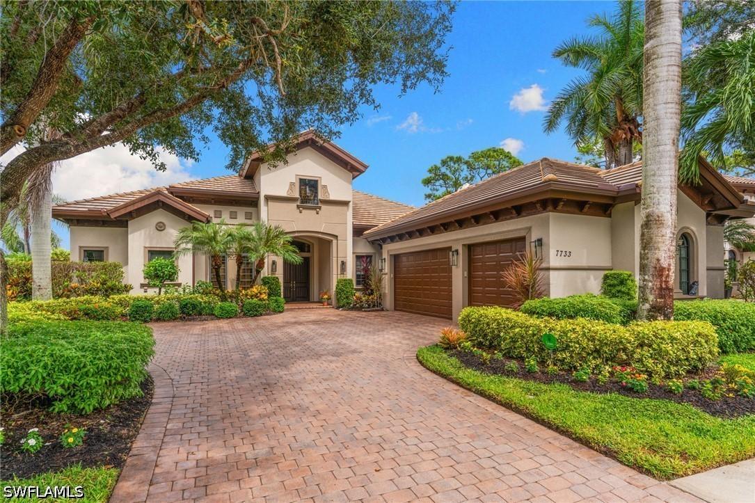 7733 Classics Dr., Naples, FL 34113