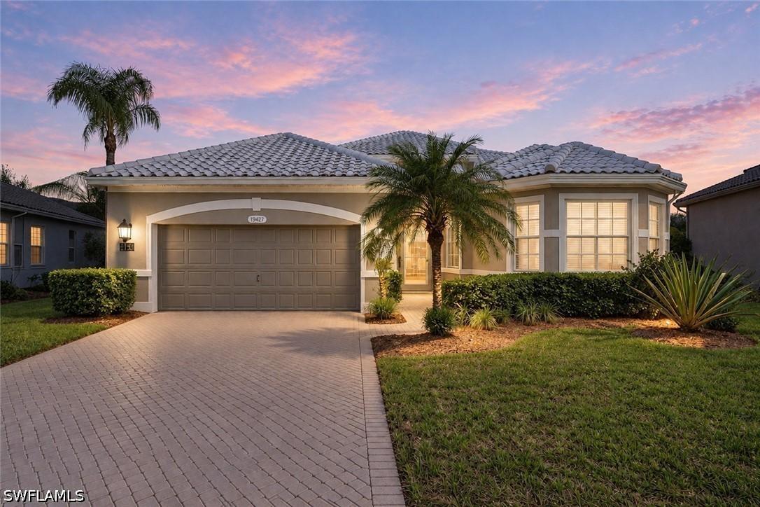 19427 Silver Oak Dr., Estero, FL 33967