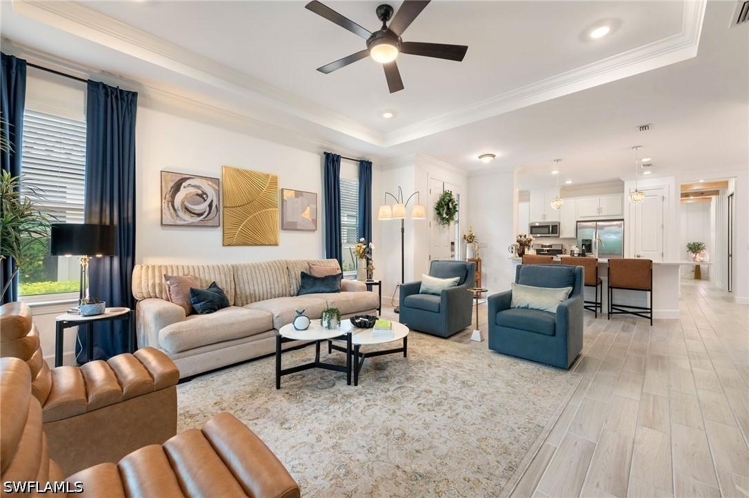 15545 Vittorio St., Naples, FL 34114