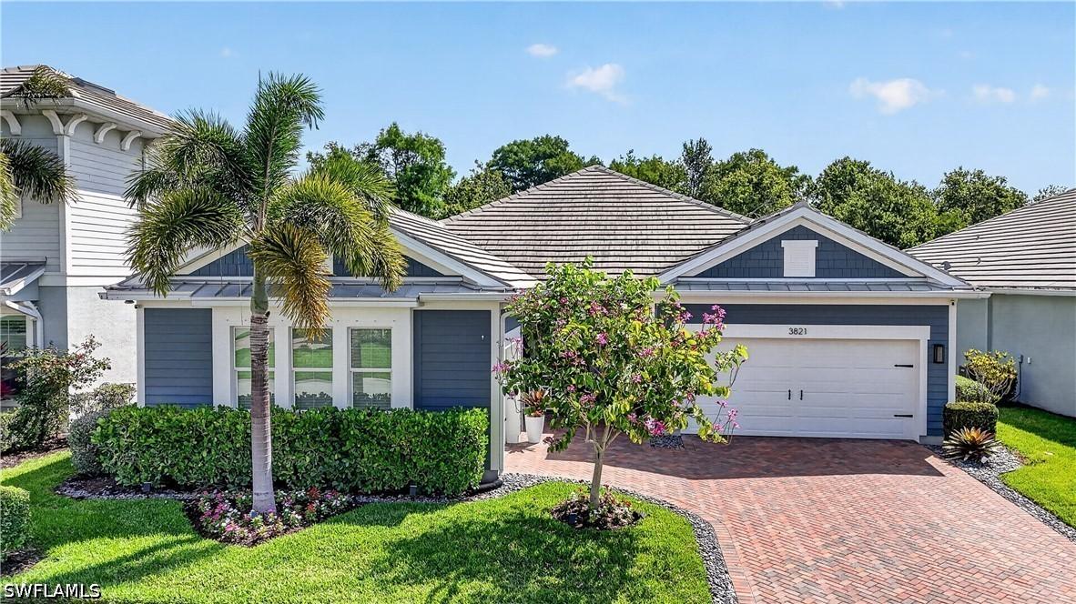 3821 Helmsman Dr., Naples, FL 34120