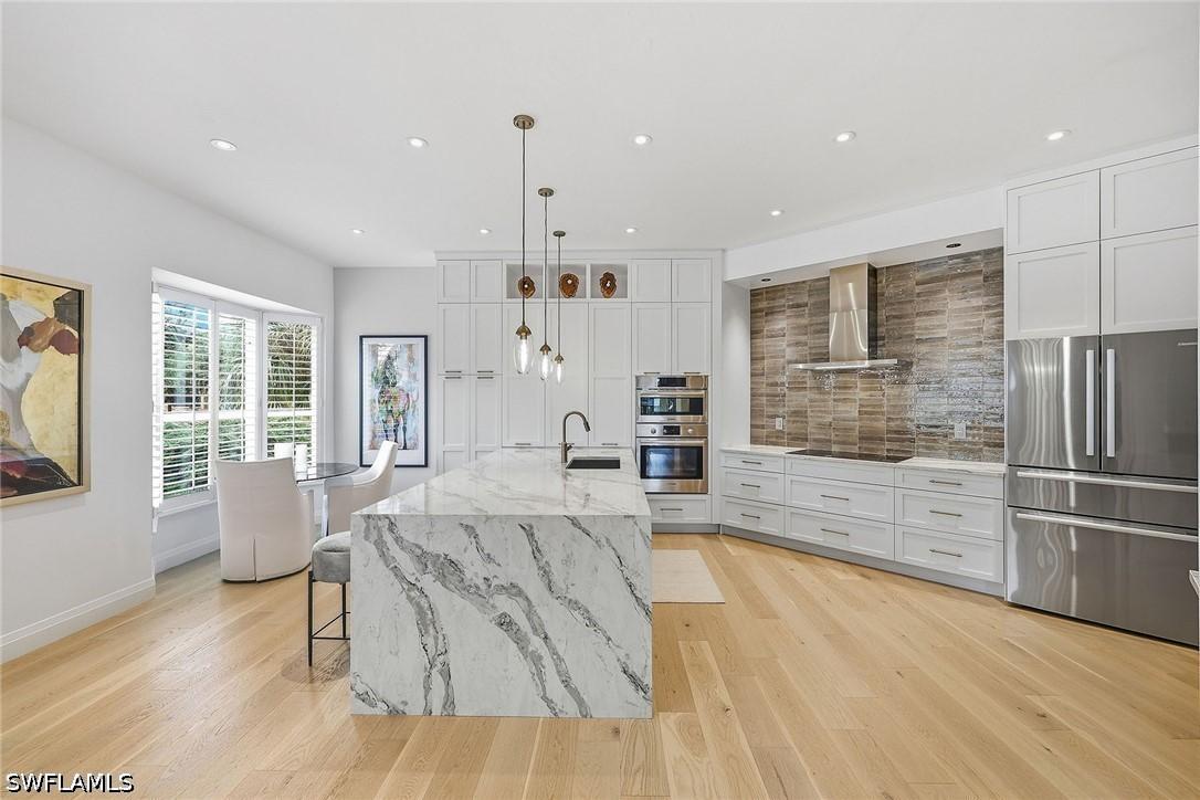 1835 Les Chateaux Blvd. #204, Naples, FL 34109