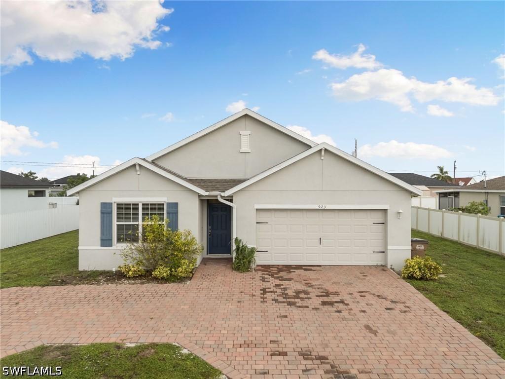 923 Tropicana Pkwy., Cape Coral, FL 33993