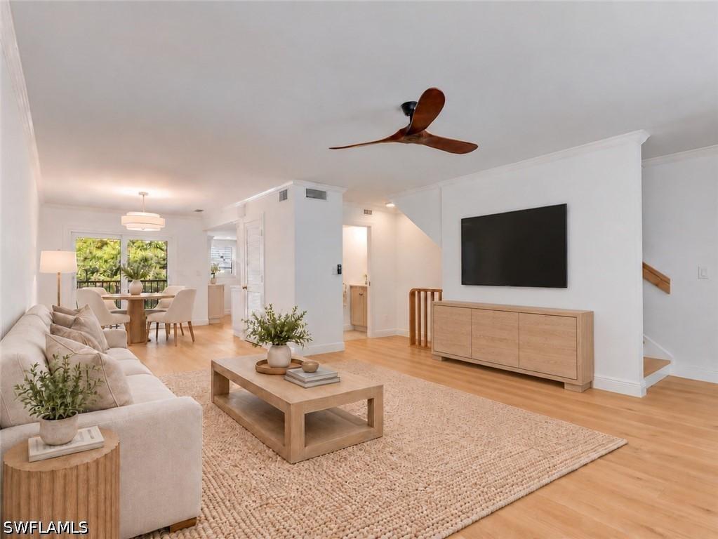 995 9th Ave. #5, Naples, FL 34102