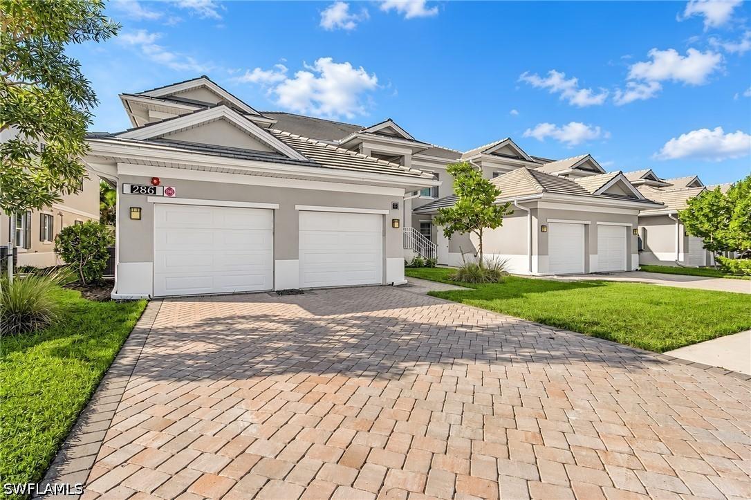 286 Indies Dr. #101, Naples, FL 34114