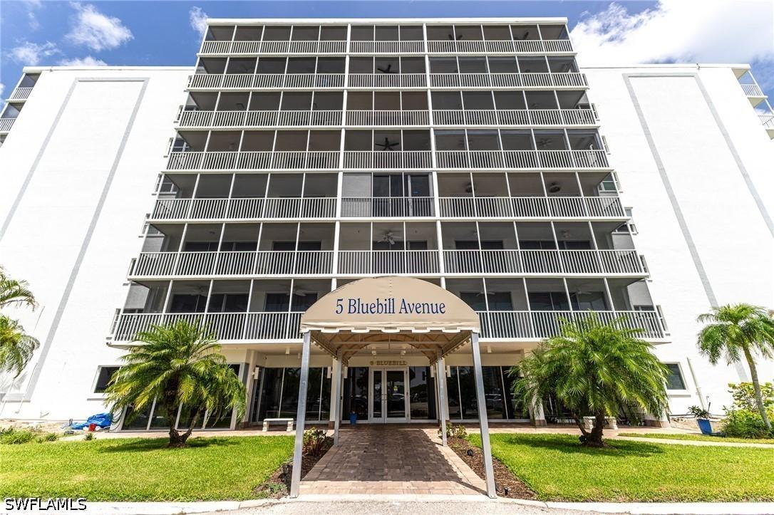 5 Bluebill Ave. #105, Naples, FL 34108