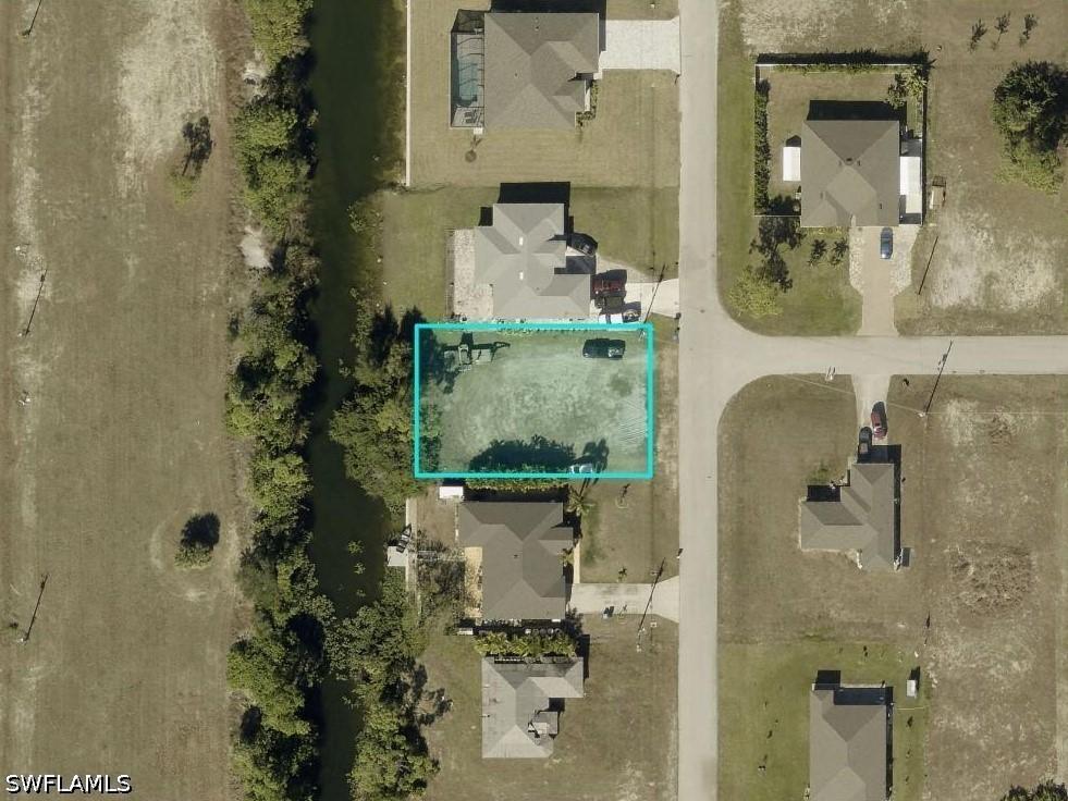 2820 NW 17th Pl., Cape Coral, FL 33993