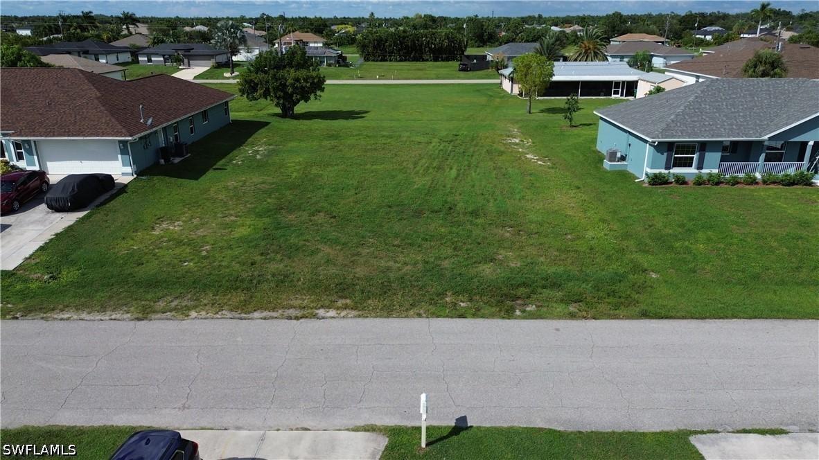 2045 NE 24th Ter., Cape Coral, FL 33909