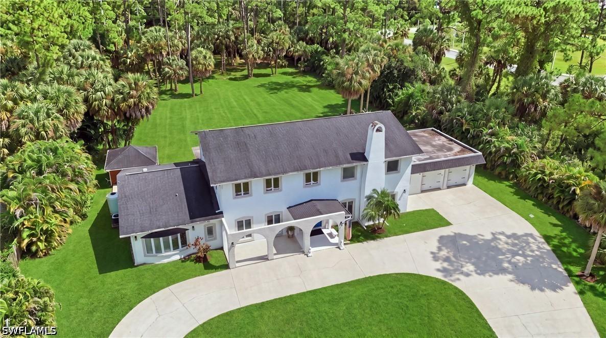 130 1st St., Naples, FL 34120
