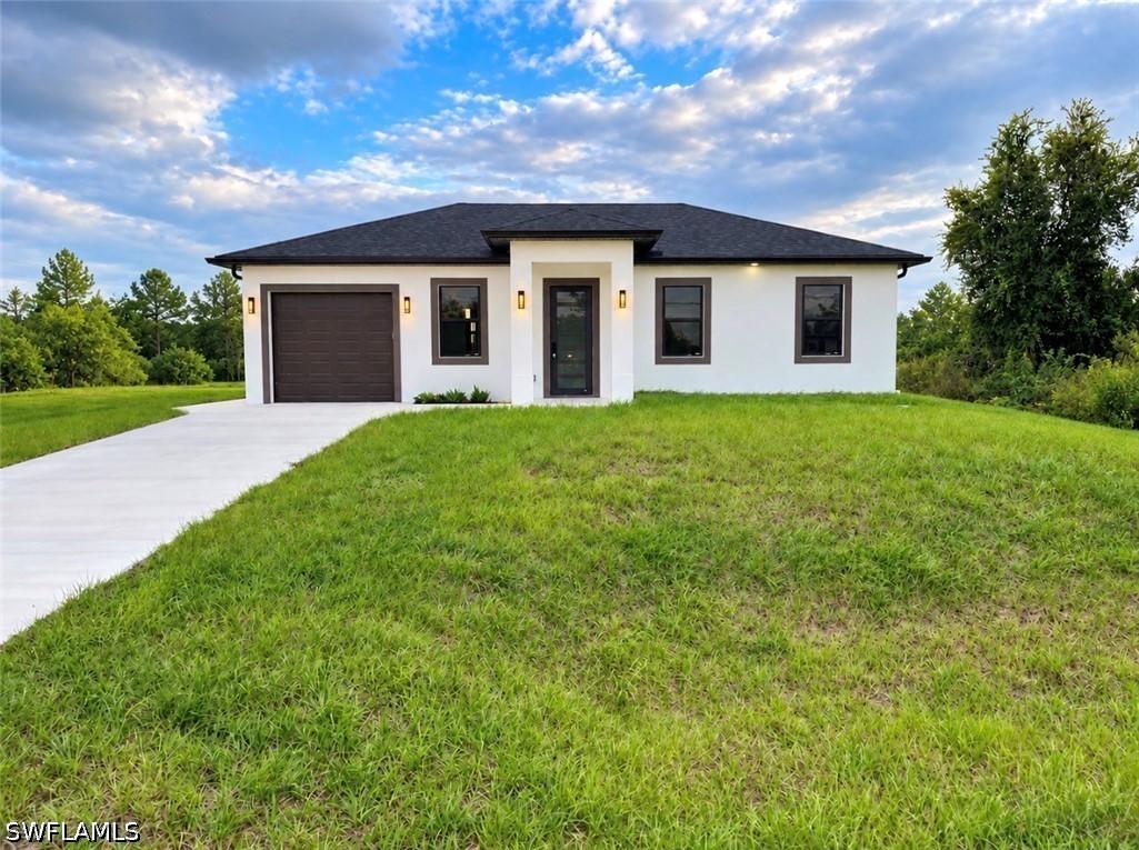 54 Floyd Ave., Lehigh Acres, FL 33976