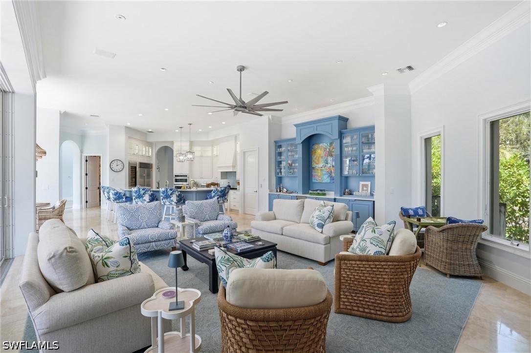 1237 Pocantico Ln., Naples, FL 34110