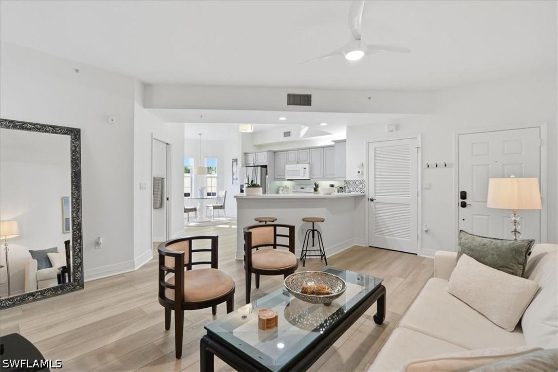 410 Bayfront Pl. #2209, Naples, FL 34102