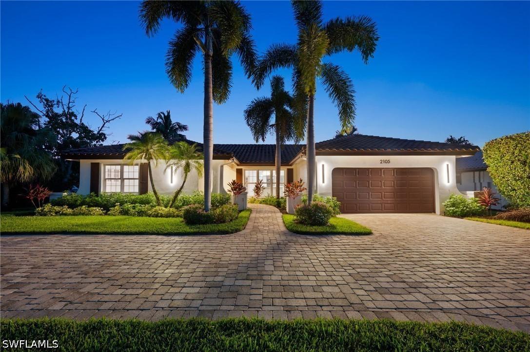 2105 Sheepshead Dr., Naples, FL 34102
