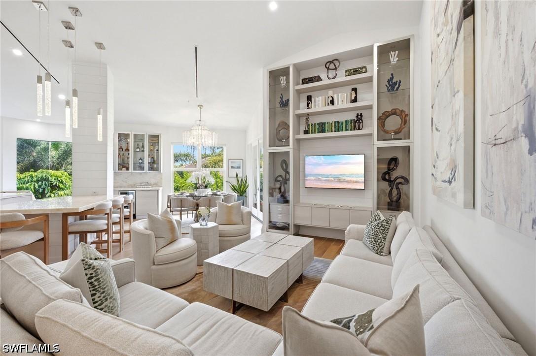 231 Colonade Cir. #2203, Naples, FL 34103