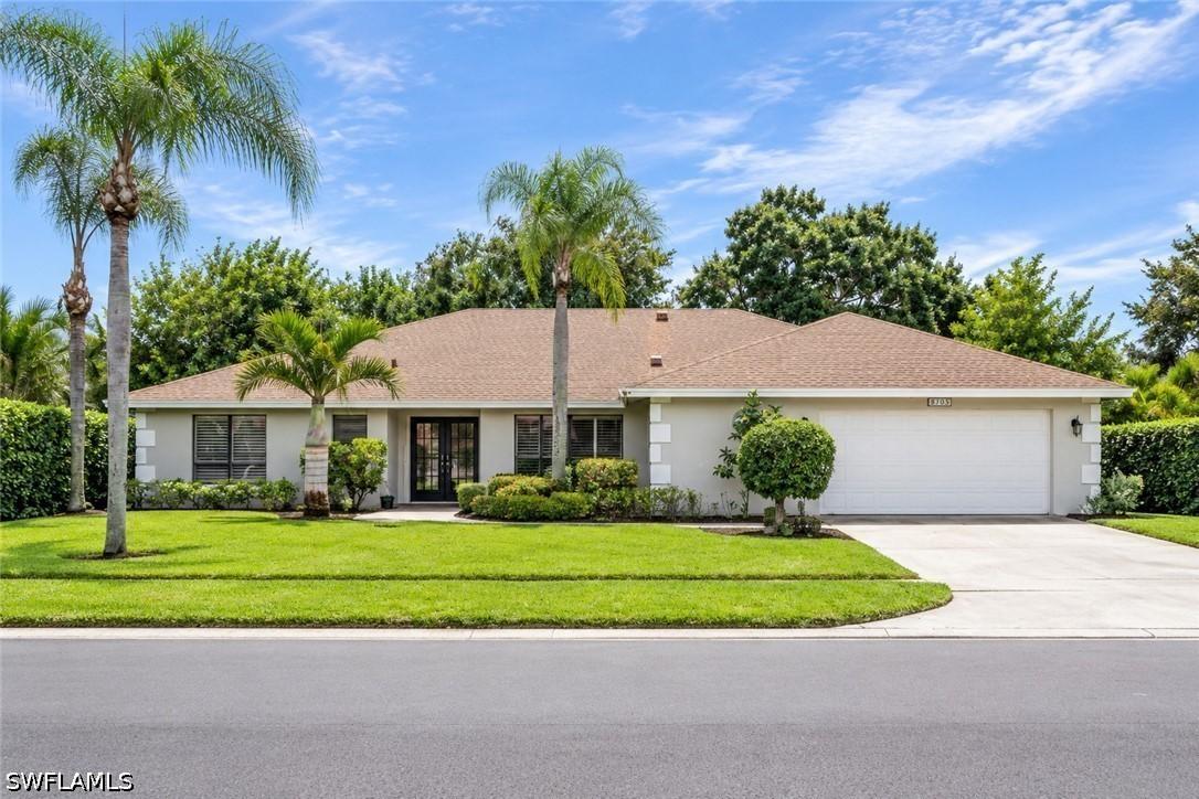 2370 Pine Woods Cir. #35, Naples, FL 34105