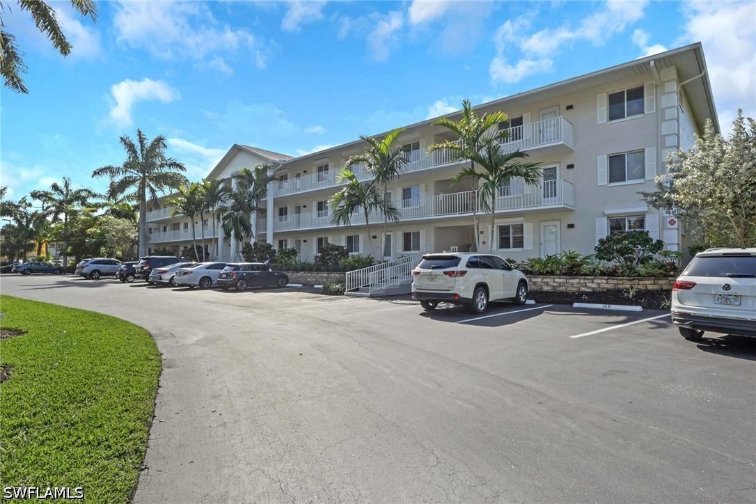 3031 Sandpiper Bay Cir. #F106, Naples, FL 34112