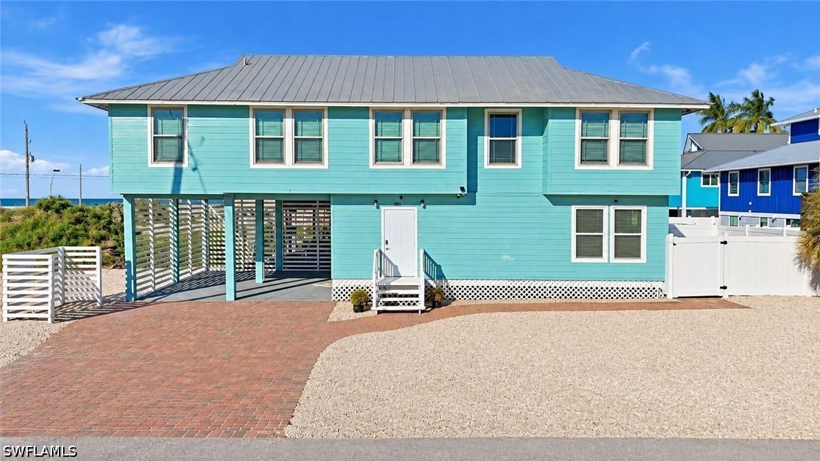 285 Lazy Way, Fort Myers Beach, FL 33931