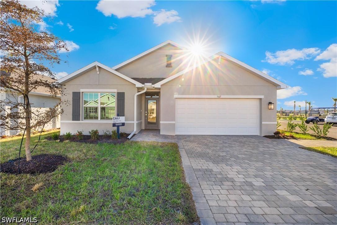 8009 Sandalwood Cir., Labelle, FL 33935