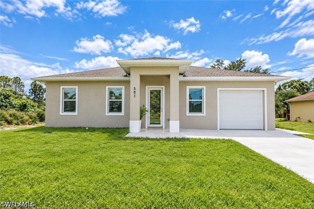 501 Willowbrook Dr., Lehigh Acres, FL 33972