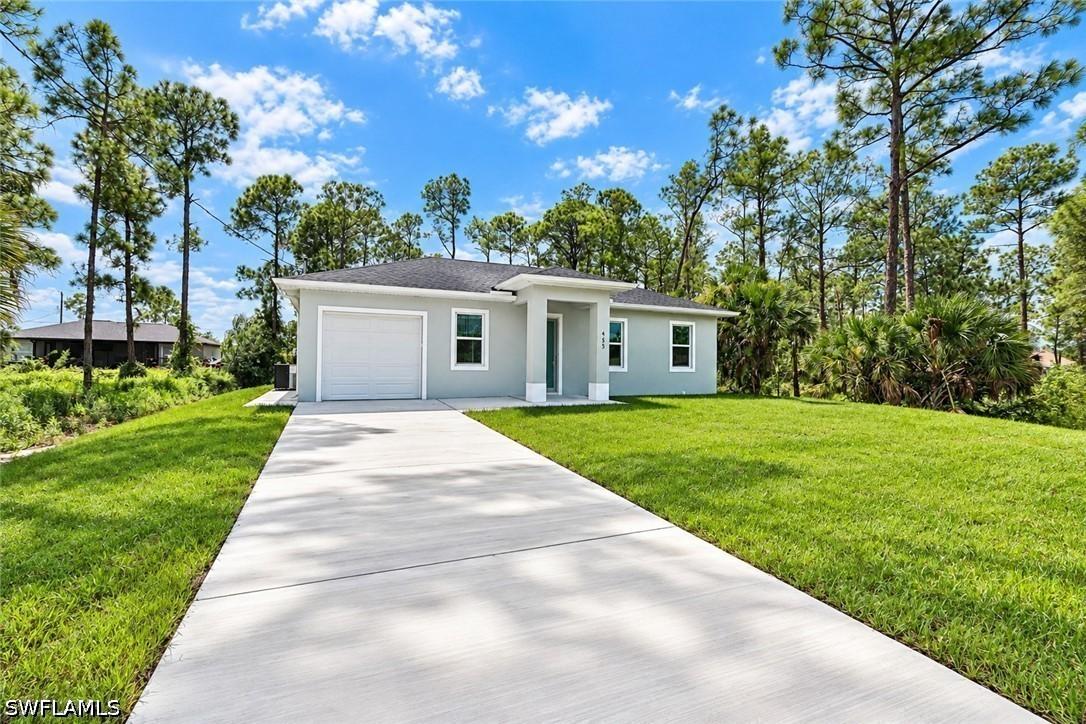 465 Windermere Dr., Lehigh Acres, FL 33972