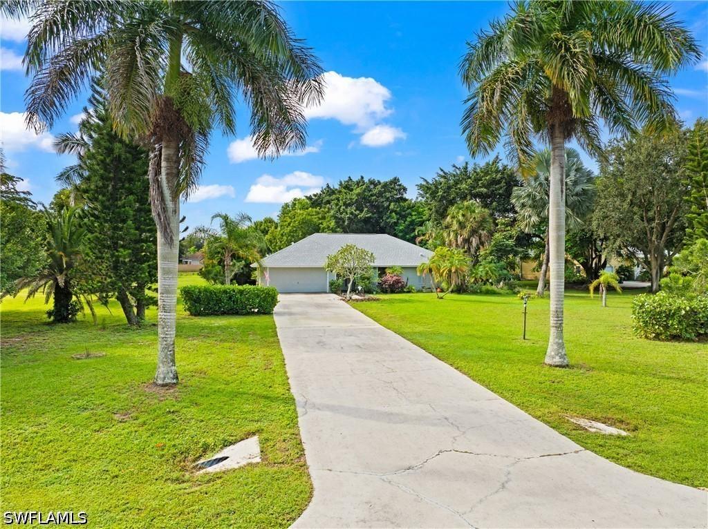1940 Curling Ave., Naples, FL 34109