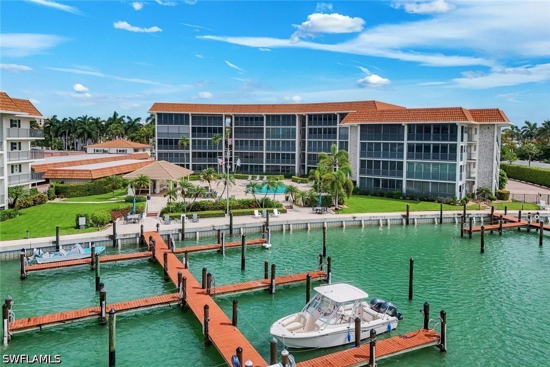222 Harbour Dr. #312, Naples, FL 34103