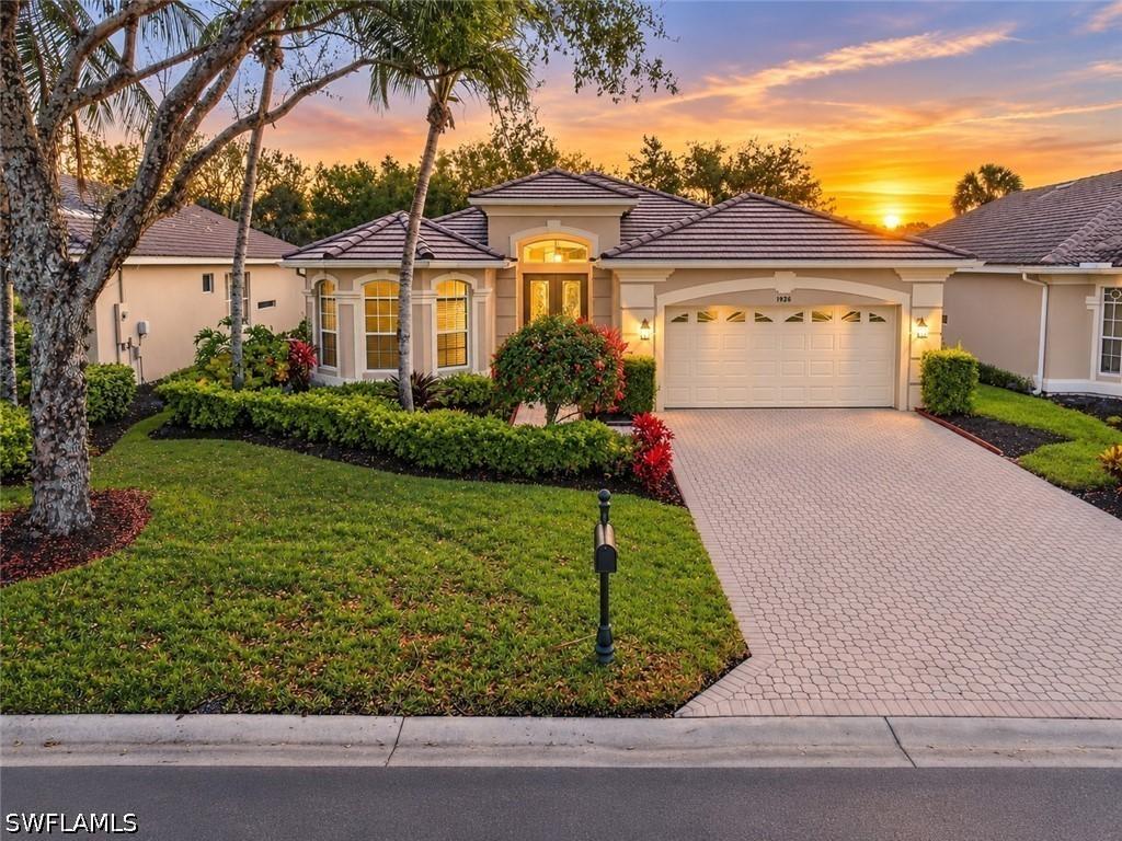 4828 Cerromar Dr., Naples, FL 34112