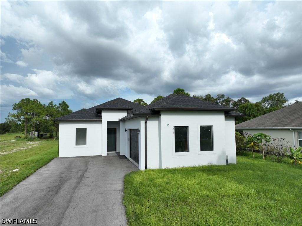 5274 44th St., Naples, FL 34120