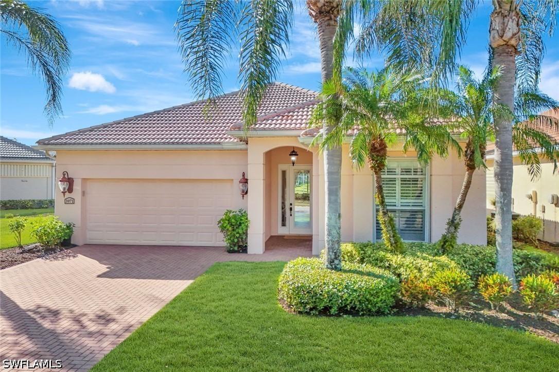 3971 Jasmine Lake Cir., Naples, FL 34119