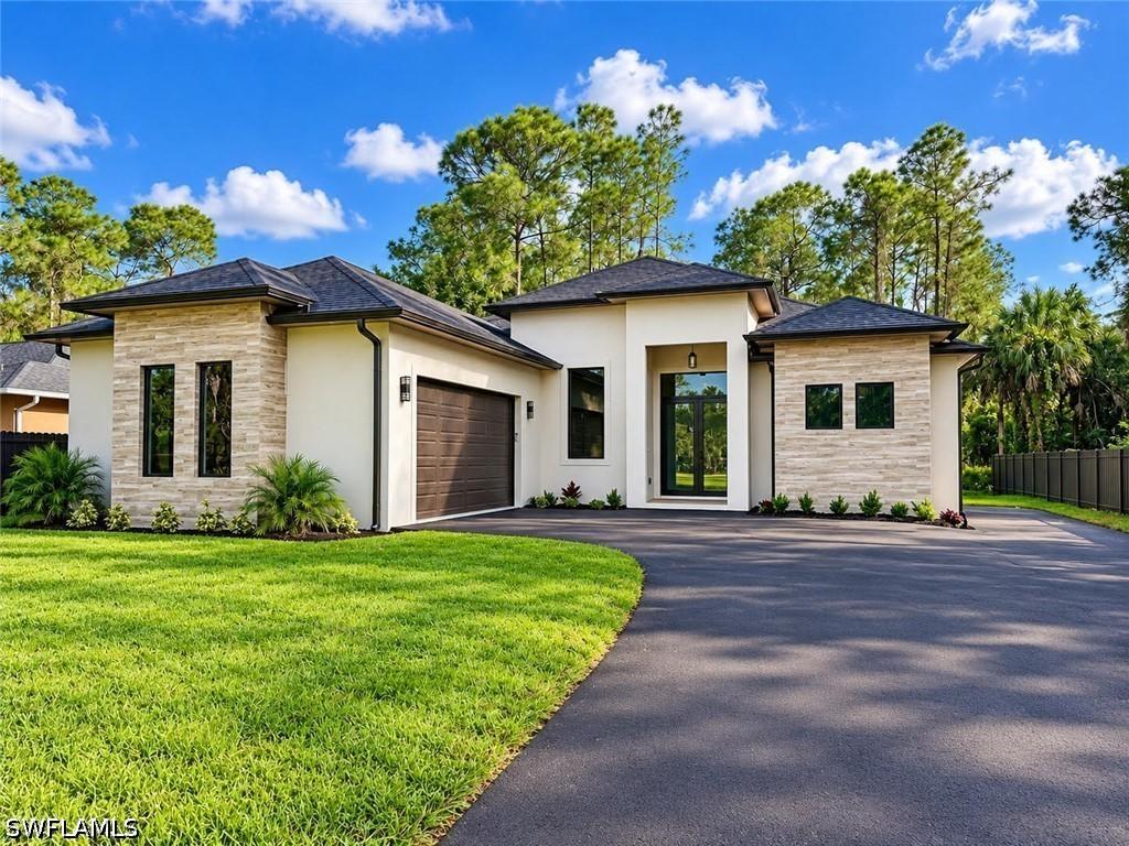 2752 18th Ave., Naples, FL 34120