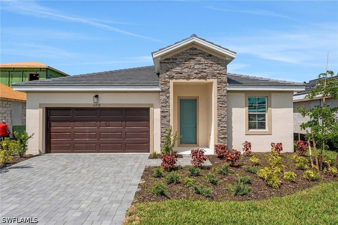 16938 Squirrel Branch Ln., Alva, FL 33920