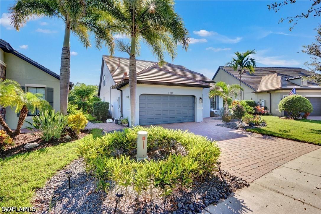 7235 Live Oak Dr., Naples, FL 34114