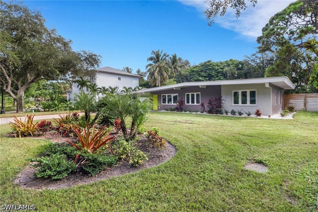 5150 Sand Dollar Ln., Naples, FL 34103