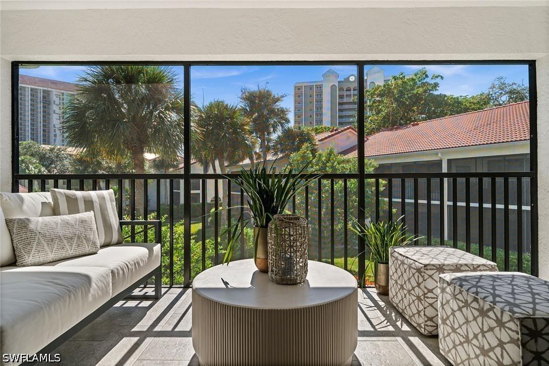 557 Serendipity Dr., Naples, FL 34108