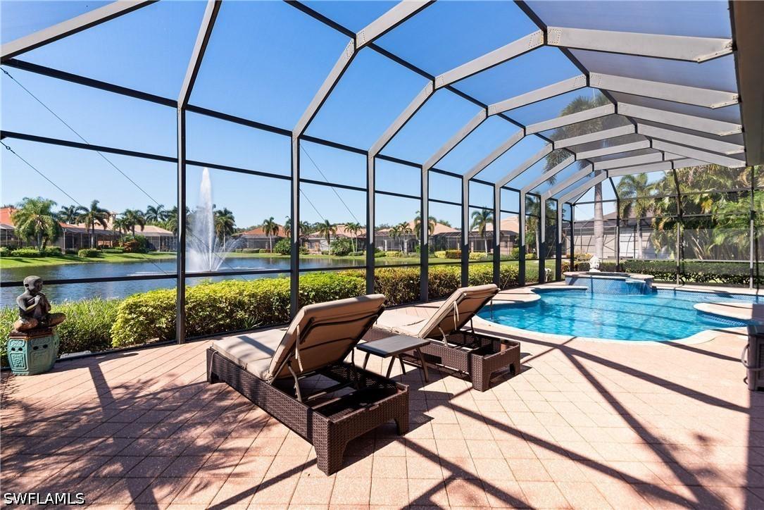 5758 Hammock Isles Dr., Naples, FL 34119