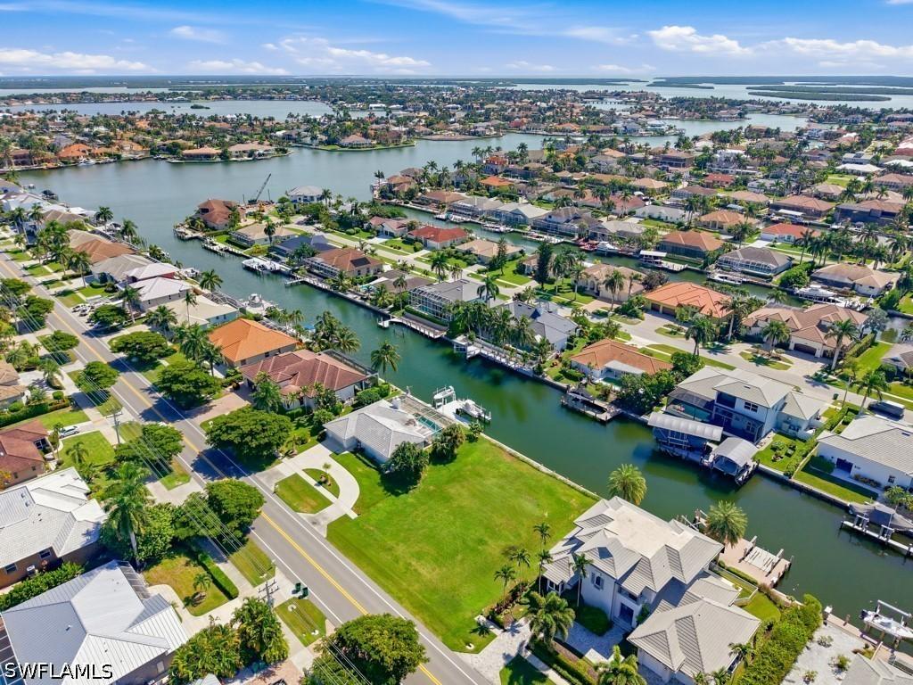 1173 Winterberry Dr., Marco Island, FL 34145