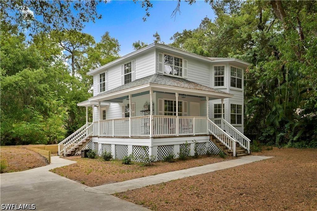 1614 Sunkist Way, Fort Myers, FL 33905