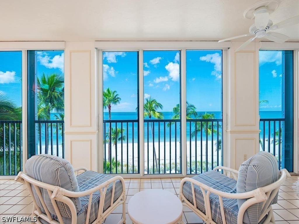 3377 Gulf Shore Blvd. #4D, Naples, FL 34103