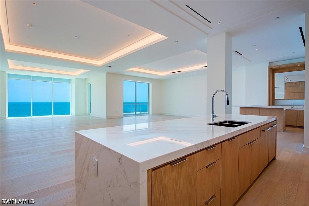 901 Gulf Shore Blvd. #C-402, Naples, FL 34102