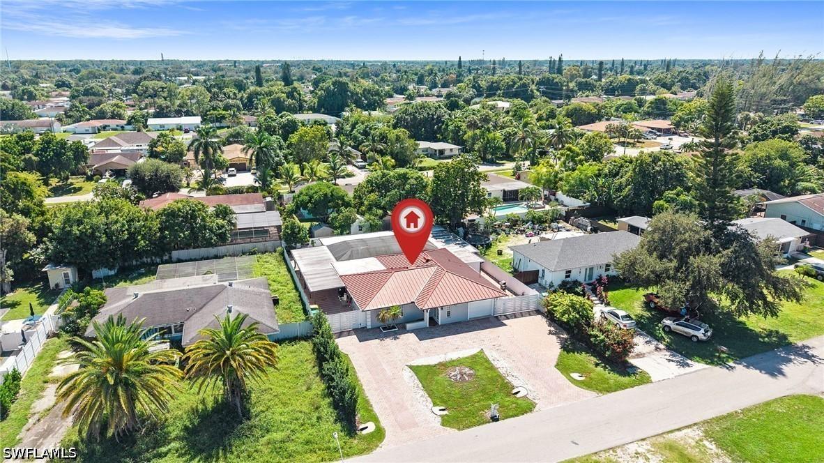 4442 18th Ave., Naples, FL 34116