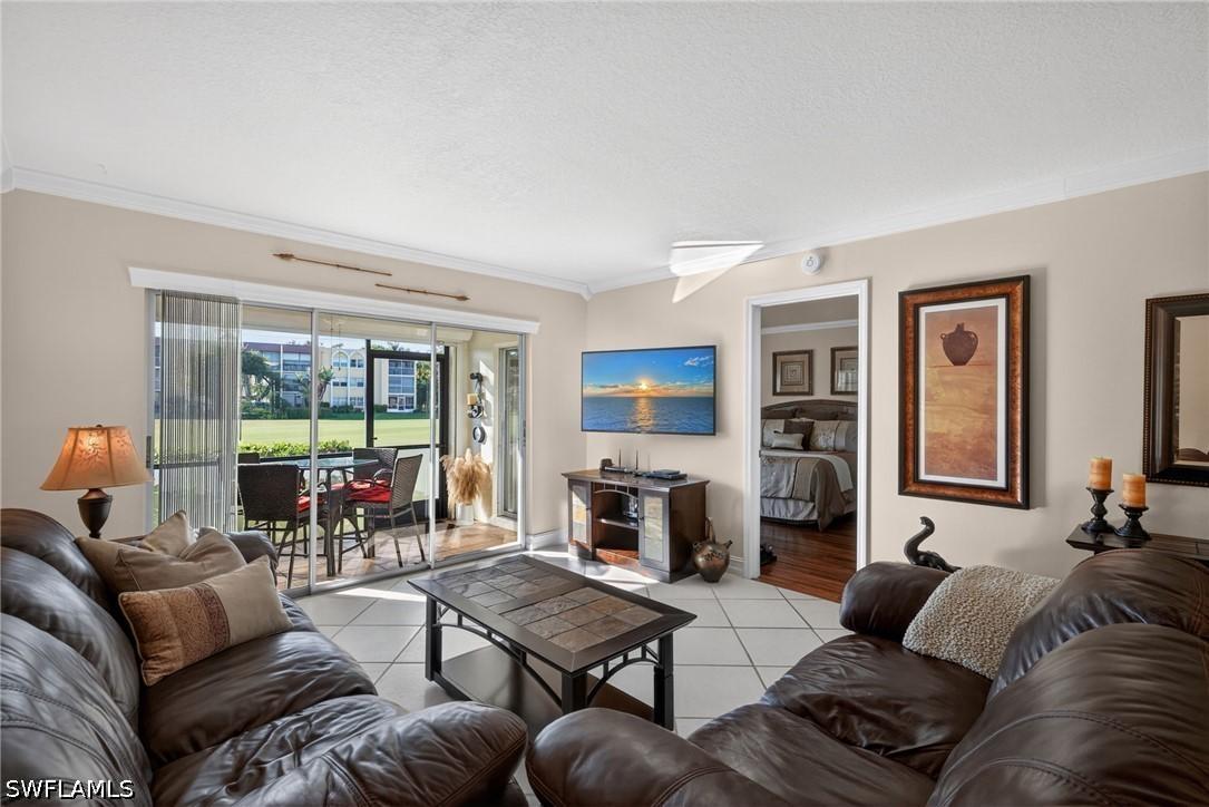 201 Quail Forest Blvd. #109, Naples, FL 34105
