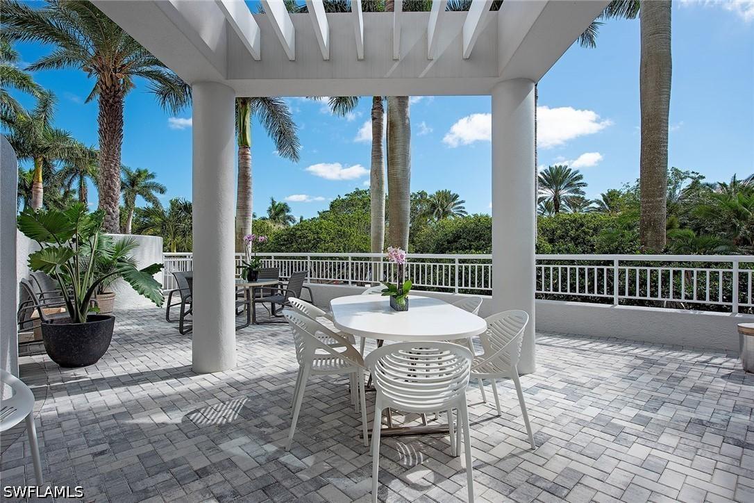 4151 Gulf Shore Blvd. #201, Naples, FL 34103